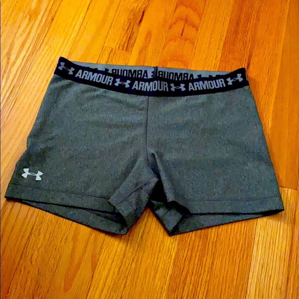 Under Armor Women’s workout shorts size Medium